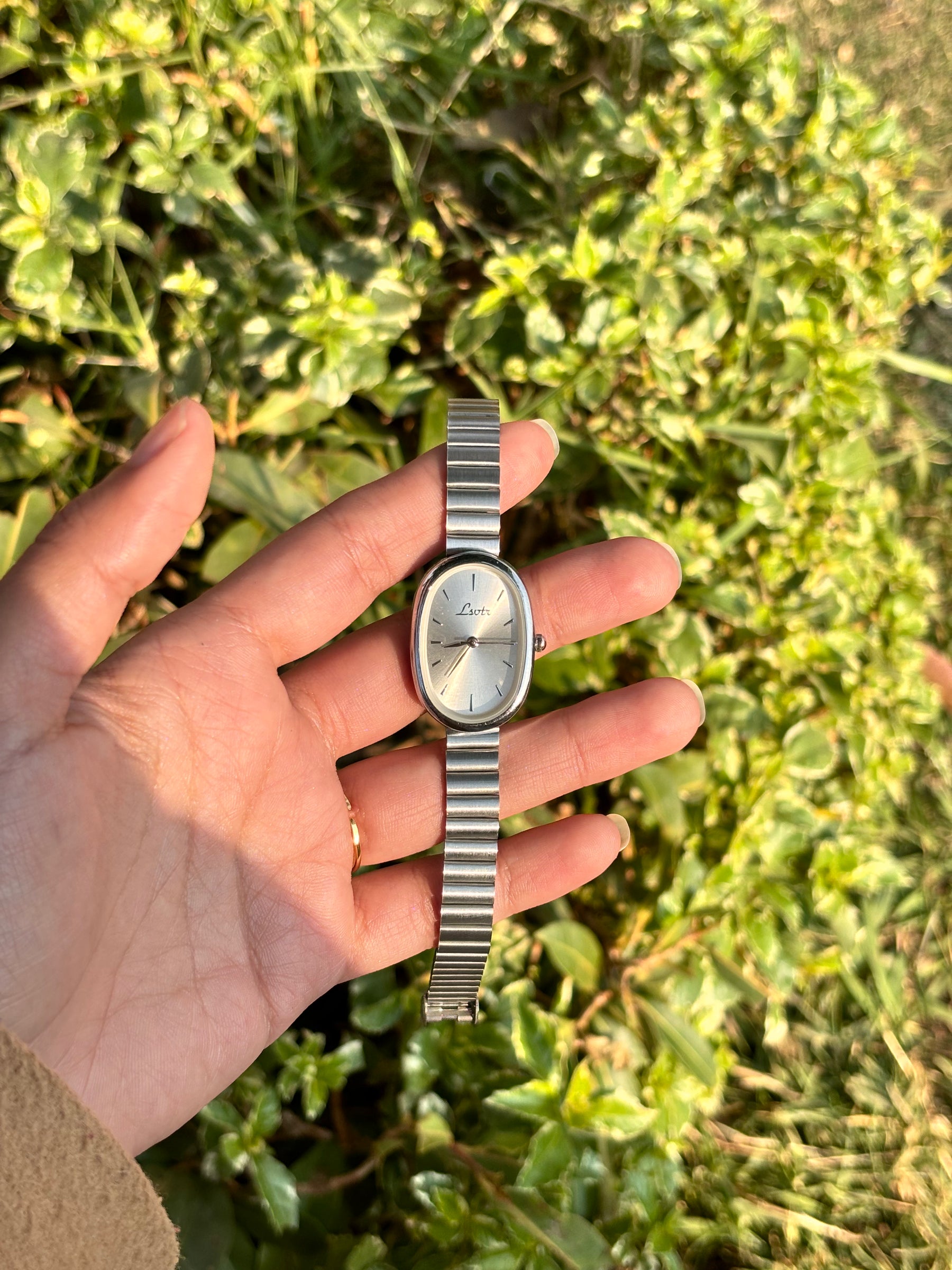 Eterna Grace – Silver Radiance Women's Edition