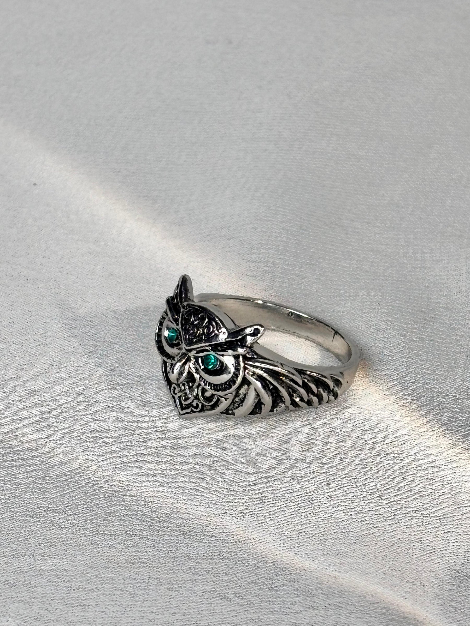 Majestic Owl Ring - Symbol of Wisdom and Style