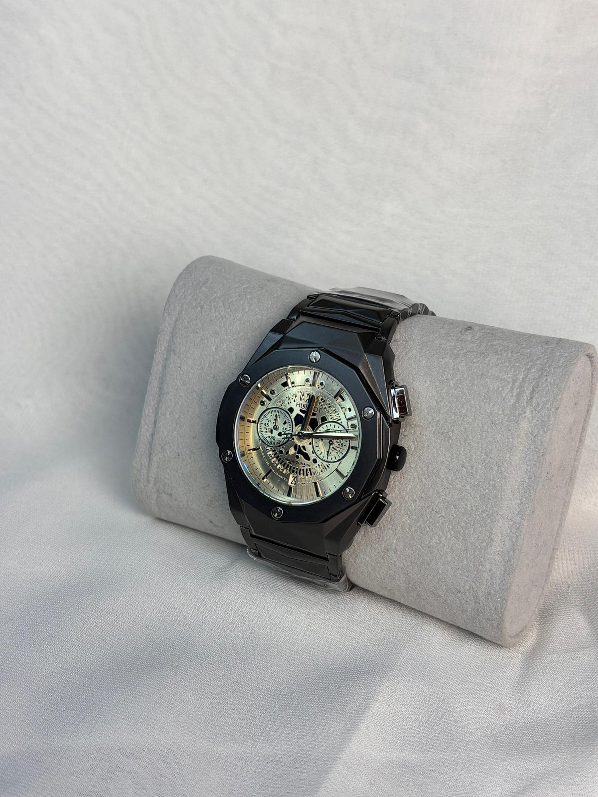 Hublot Dark Knight Chronograph – Titanium Phantom